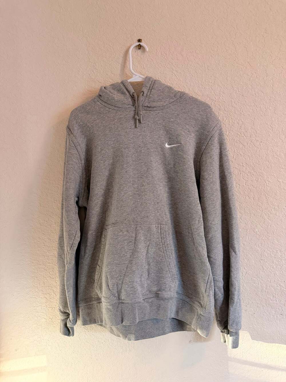 Men’s large grey Nike hoodie